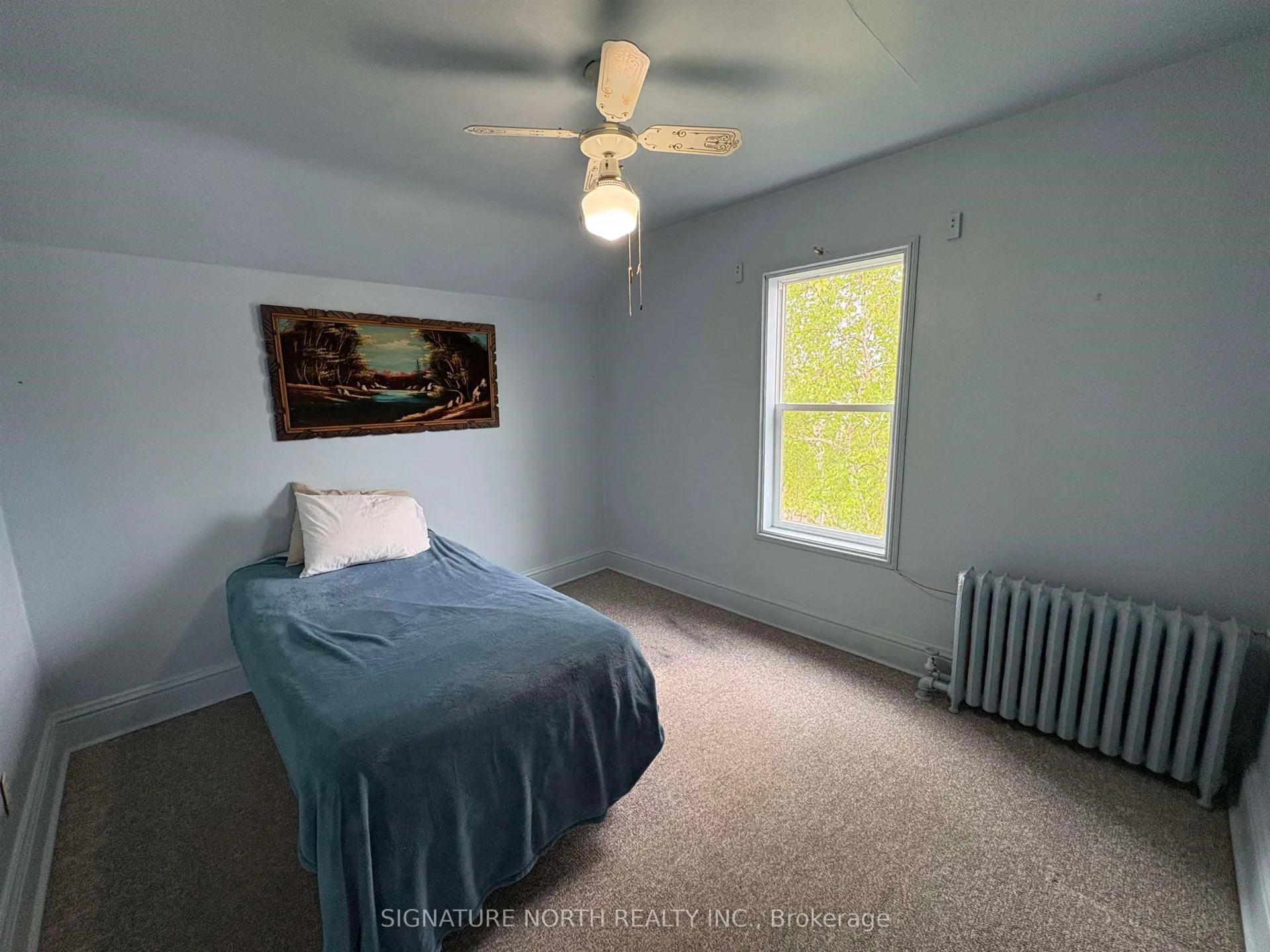 Photo 7 of 390 Ambrose, Thunder Bay, Court / Cumberland — HOMEH