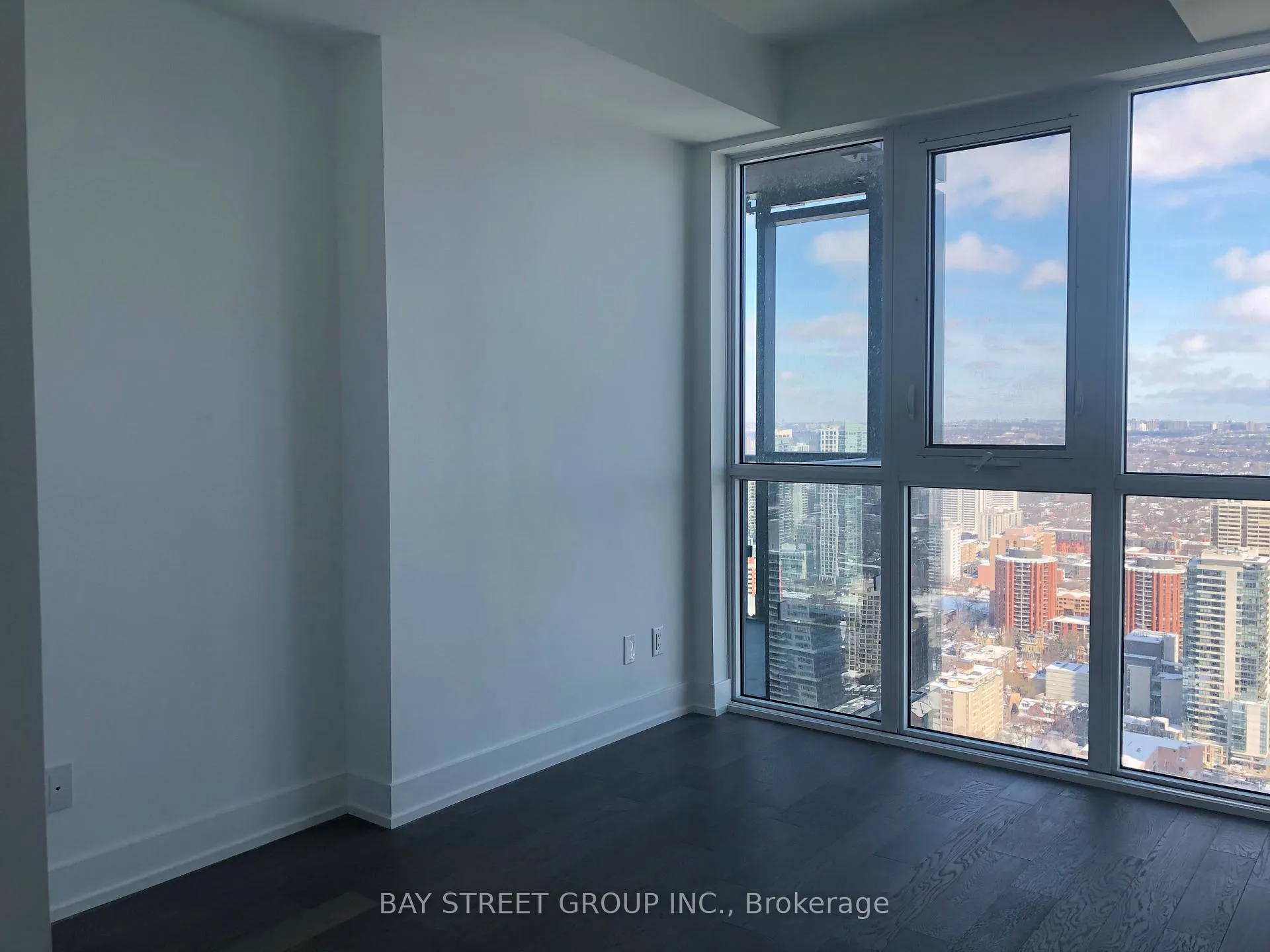 Photo 9 of Unit 4807, 7 Grenville Street, Toronto, Bay Street Corridor — HOMEH