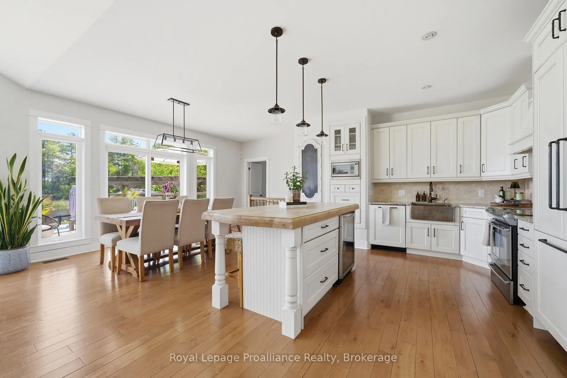 Photo 10 of 1270 Old Hwy 2, Quinte West, Sidney Ward — HOMEH