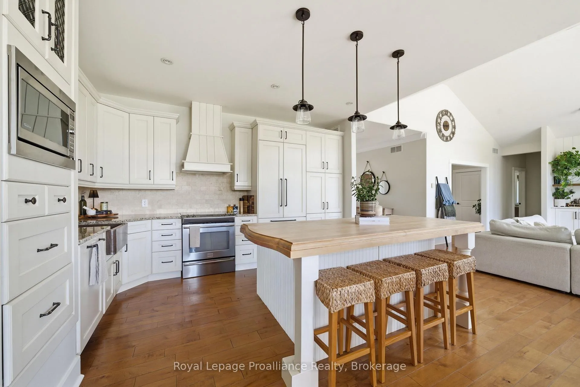Photo 13 of 1270 Old Hwy 2, Quinte West, Sidney Ward — HOMEH