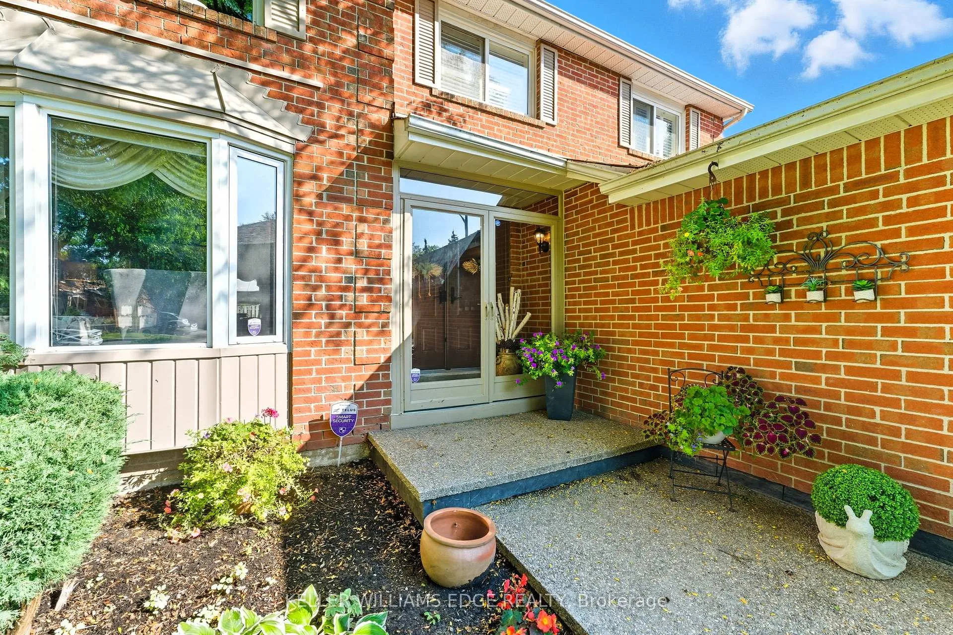 Photo 2 of 3043 Vanderbilt Road, Mississauga, Meadowvale — HOMEH