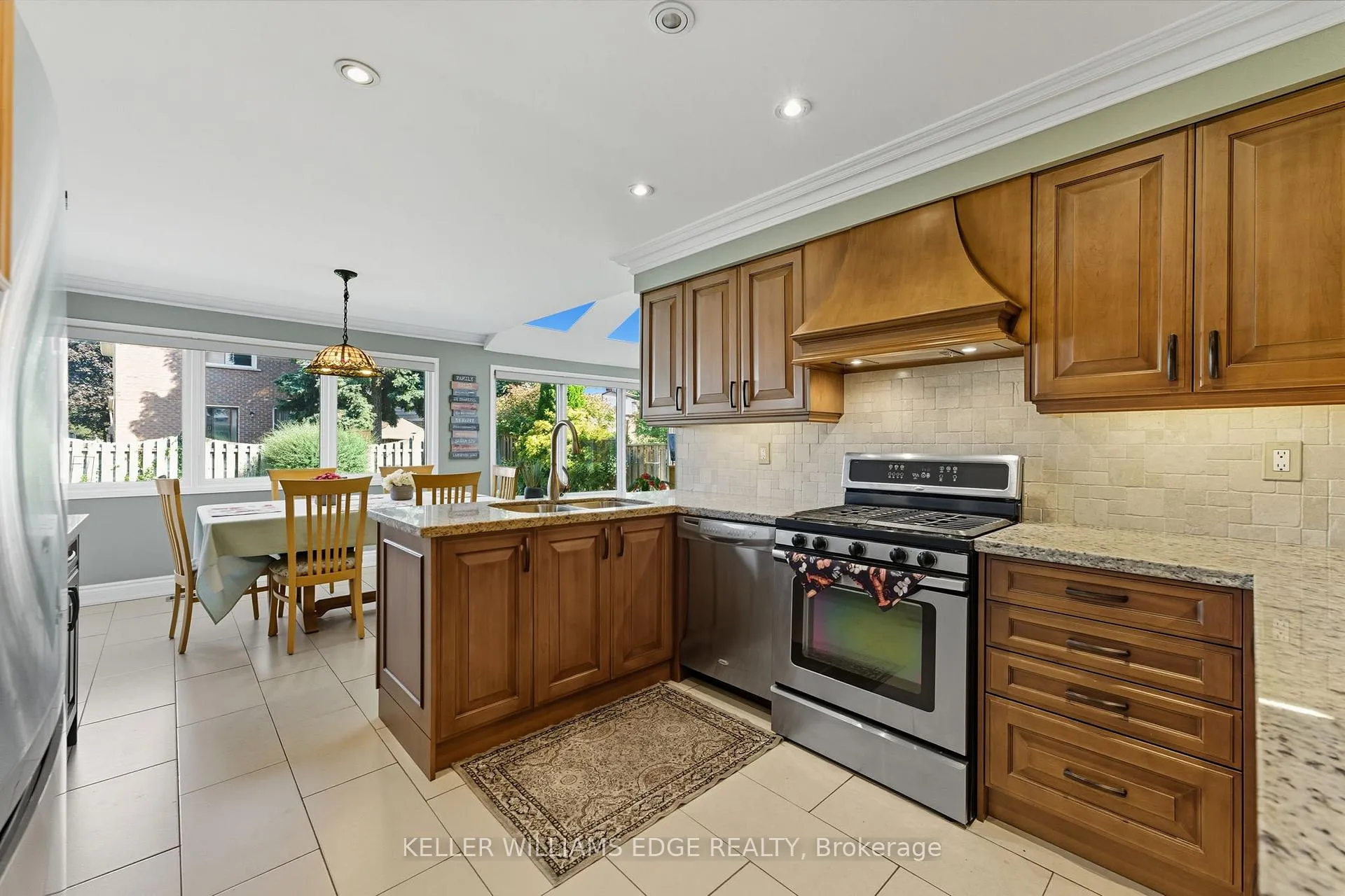 Photo 4 of 3043 Vanderbilt Road, Mississauga, Meadowvale — HOMEH