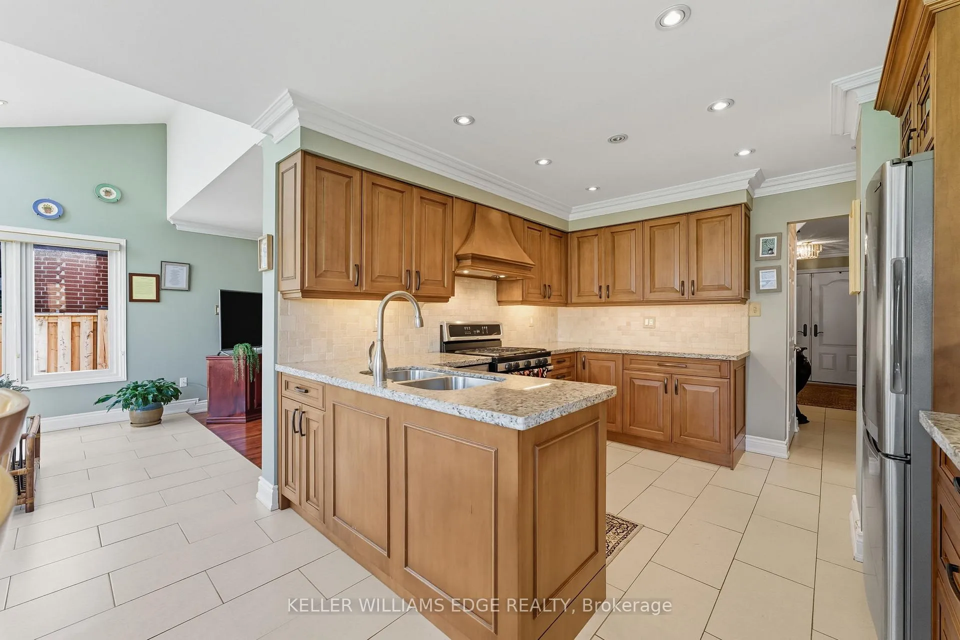 Photo 5 of 3043 Vanderbilt Road, Mississauga, Meadowvale — HOMEH