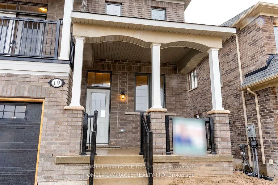 Photo 2 of 19 Fenn Crescent, New Tecumseth, Rural New Tecumseth — HOMEH