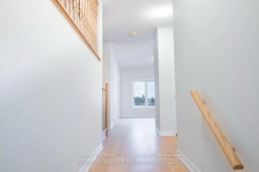 Photo 3 of 19 Fenn Crescent, New Tecumseth, Rural New Tecumseth — HOMEH
