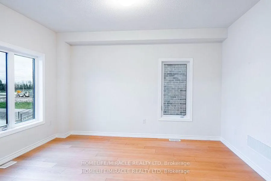 Photo 5 of 19 Fenn Crescent, New Tecumseth, Rural New Tecumseth — HOMEH