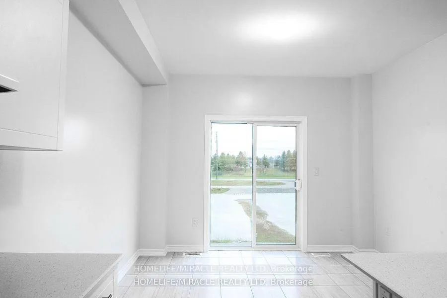 Photo 9 of 19 Fenn Crescent, New Tecumseth, Rural New Tecumseth — HOMEH