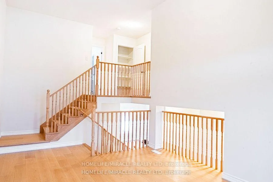 Photo 15 of 19 Fenn Crescent, New Tecumseth, Rural New Tecumseth — HOMEH