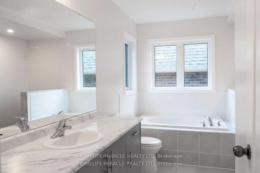 Photo 21 of 19 Fenn Crescent, New Tecumseth, Rural New Tecumseth — HOMEH