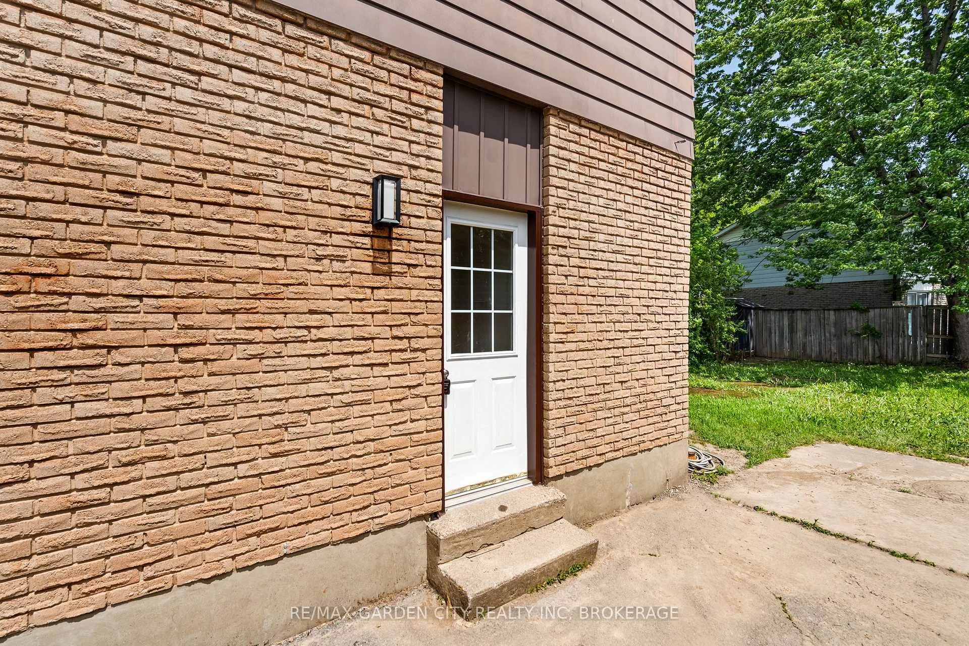 Photo 20 of 94 Tupper Drive, Thorold, Confederation Heights — HOMEH