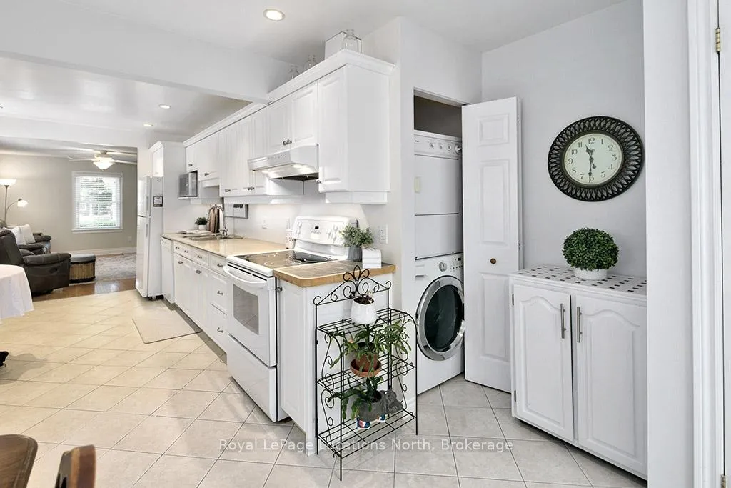 Photo 15 of 114 Eighth Street, Collingwood — HOMEH