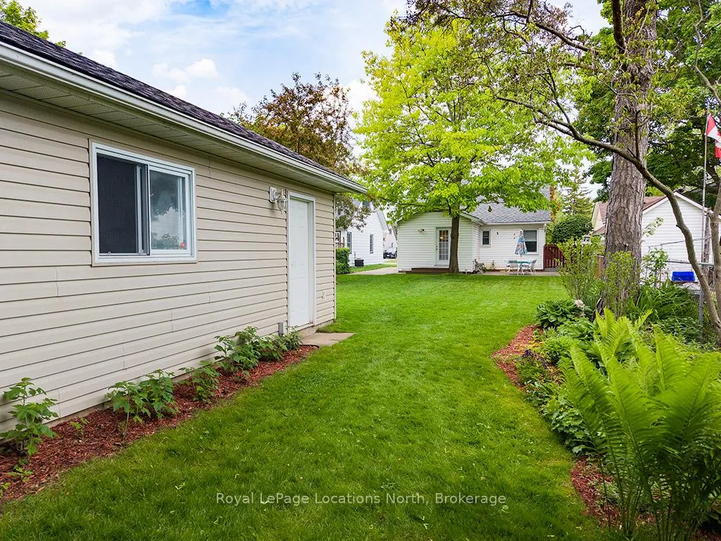 Photo 34 of 114 Eighth Street, Collingwood — HOMEH