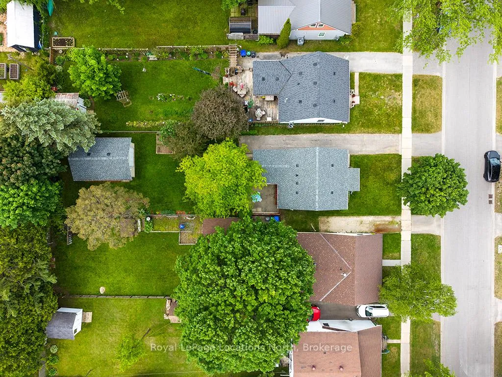 Photo 36 of 114 Eighth Street, Collingwood — HOMEH