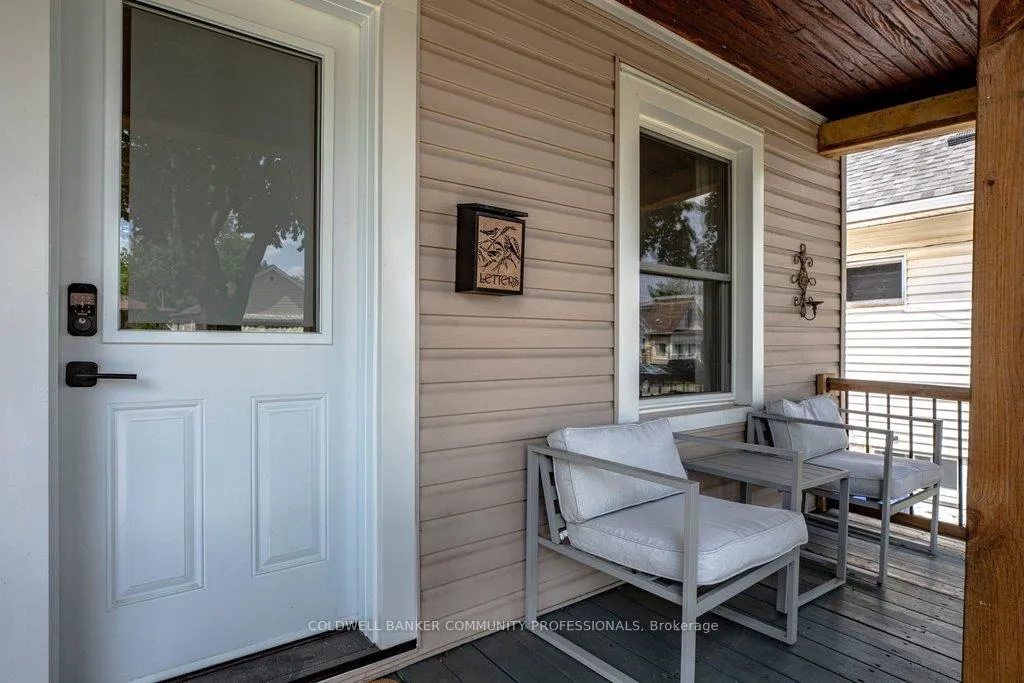 Photo 4 of 151 Tragina Avenue N, Hamilton, Homeside — HOMEH