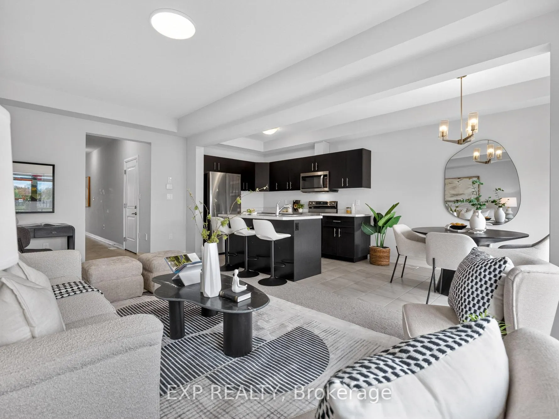 Photo 13 of 7372 Marvel Drive, Niagara Falls, Brown — HOMEH