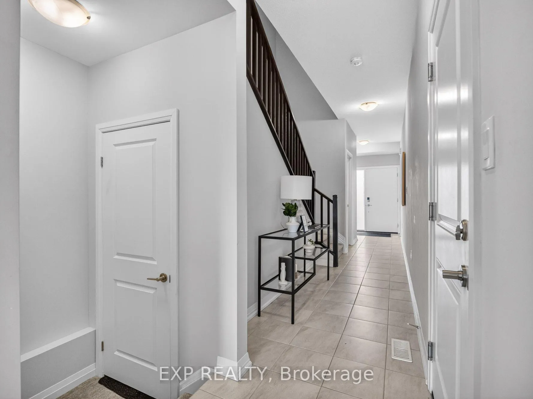Photo 15 of 7372 Marvel Drive, Niagara Falls, Brown — HOMEH