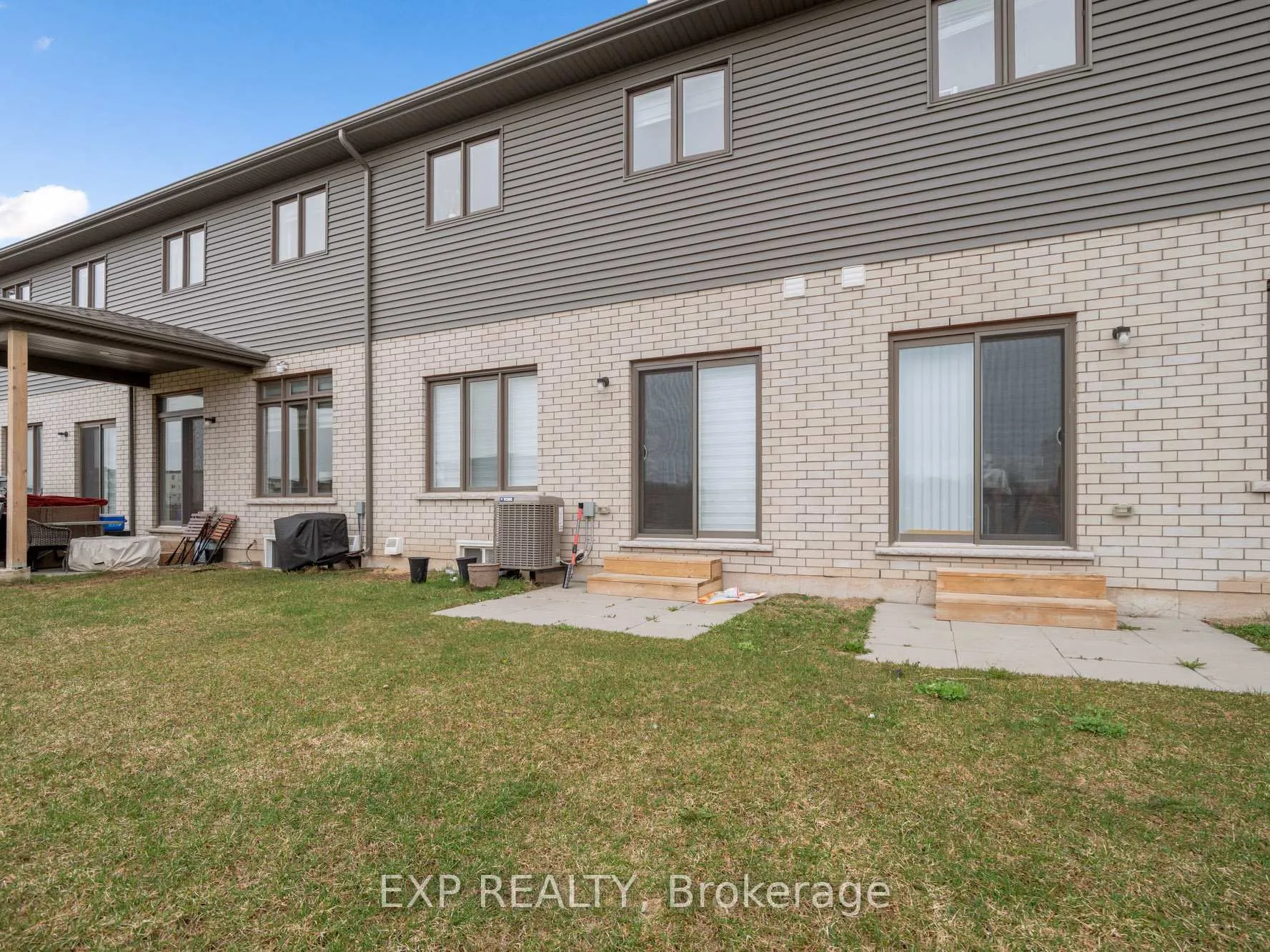 Photo 28 of 7372 Marvel Drive, Niagara Falls, Brown — HOMEH