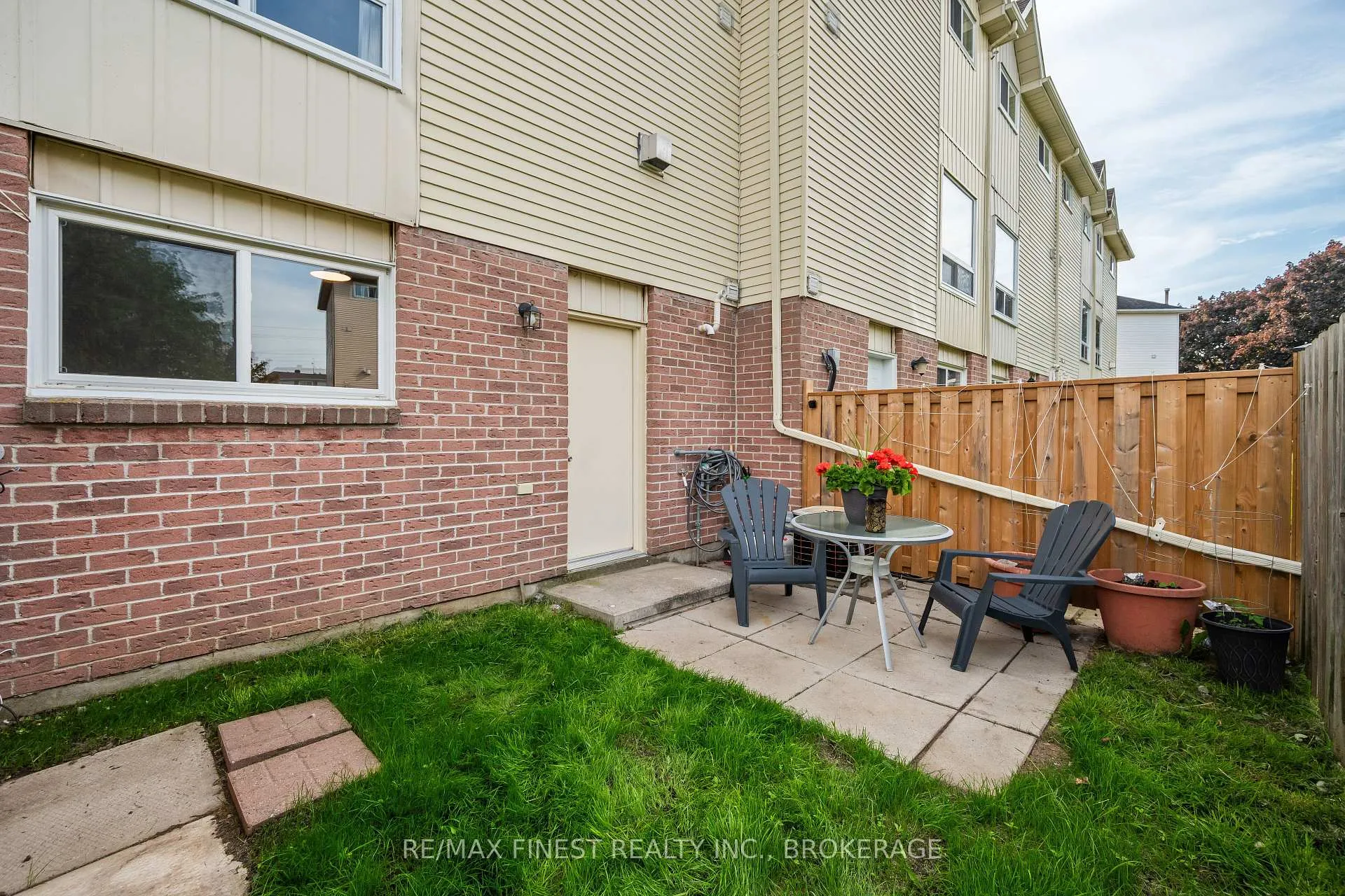 Photo 29 of 1083 Craig Lane, Kingston, South of Taylor-Kidd Blvd — HOMEH