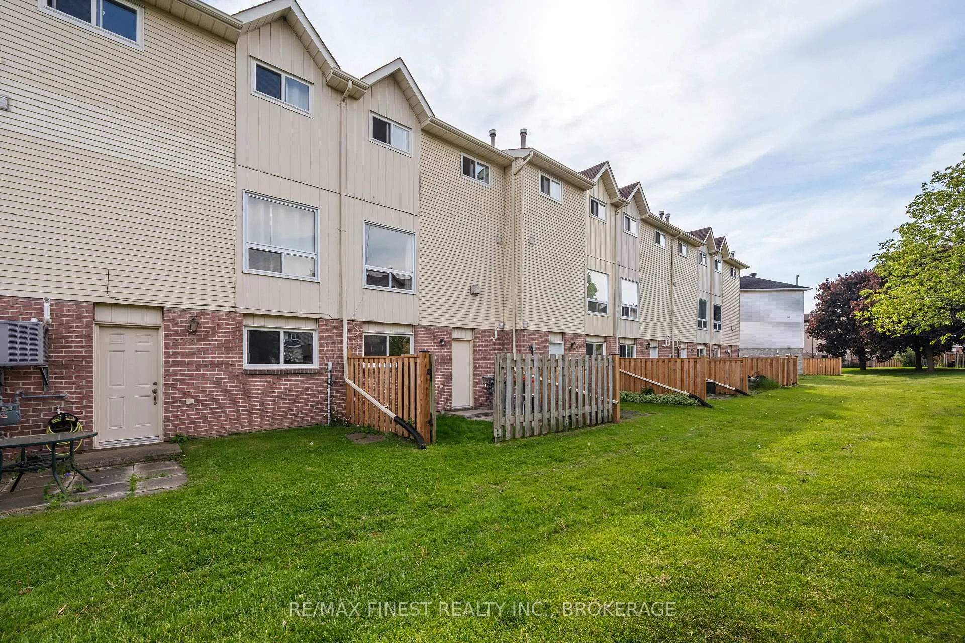 Photo 32 of 1083 Craig Lane, Kingston, South of Taylor-Kidd Blvd — HOMEH