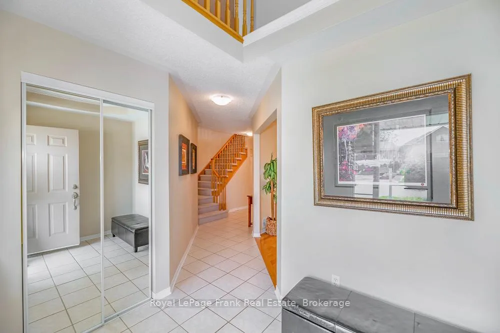 Photo 4 of 720 Ormond Drive, Oshawa, Samac — HOMEH