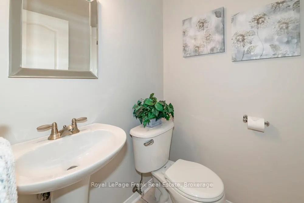 Photo 18 of 720 Ormond Drive, Oshawa, Samac — HOMEH