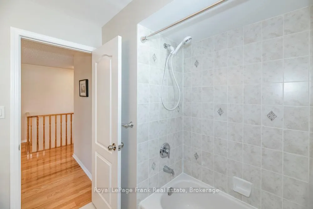 Photo 28 of 720 Ormond Drive, Oshawa, Samac — HOMEH