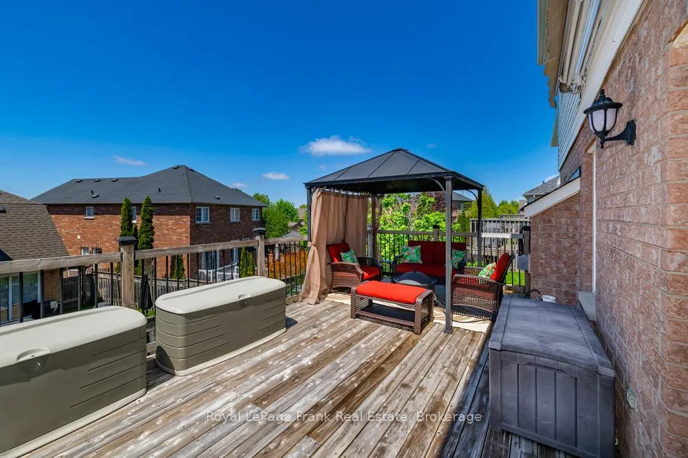 Photo 35 of 720 Ormond Drive, Oshawa, Samac — HOMEH