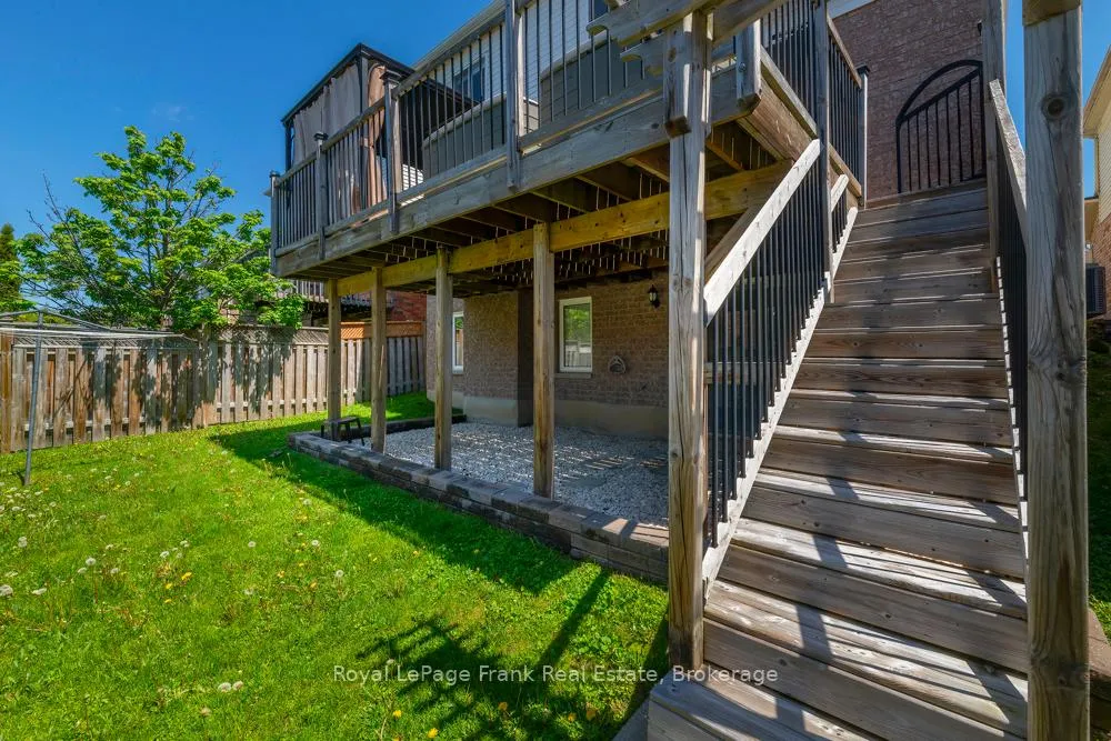 Photo 37 of 720 Ormond Drive, Oshawa, Samac — HOMEH