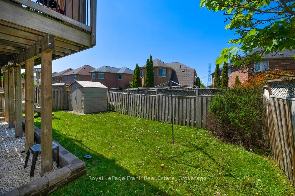 Photo 38 of 720 Ormond Drive, Oshawa, Samac — HOMEH