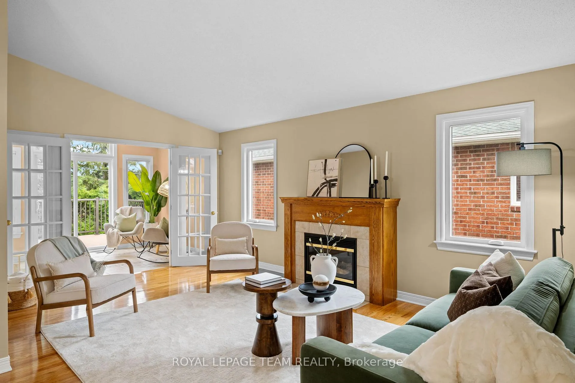 Photo 8 of 47 Stowgrass Crescent, Ottawa, Stittsville (Central) — HOMEH