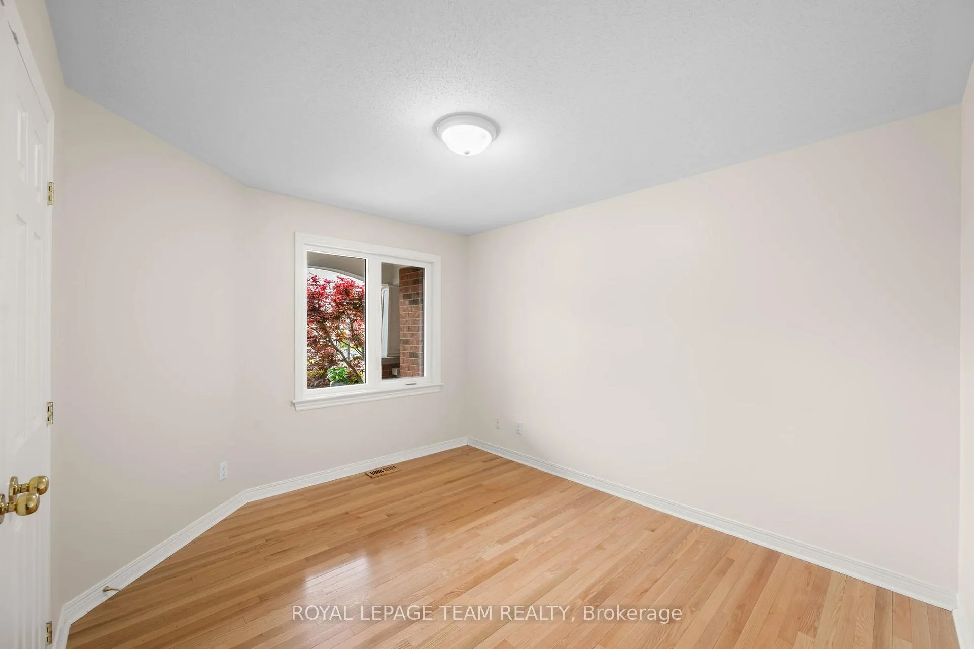 Photo 18 of 47 Stowgrass Crescent, Ottawa, Stittsville (Central) — HOMEH