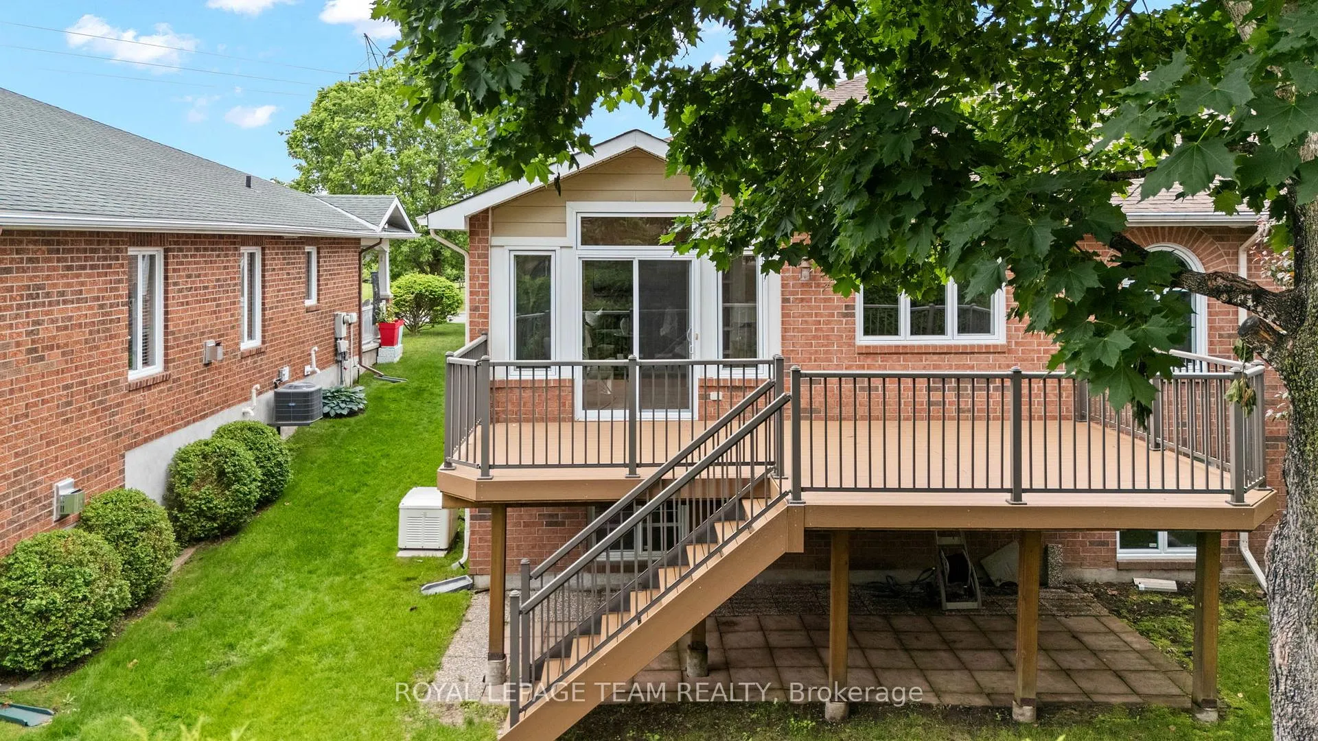 Photo 31 of 47 Stowgrass Crescent, Ottawa, Stittsville (Central) — HOMEH
