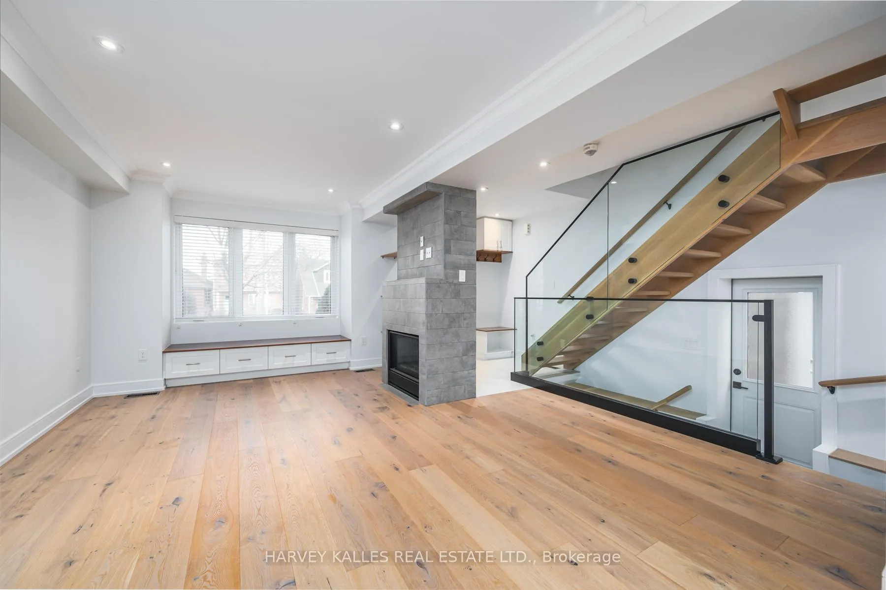 Photo 4 of 175 Lawrence Avenue W, Toronto, Lawrence Park South — HOMEH