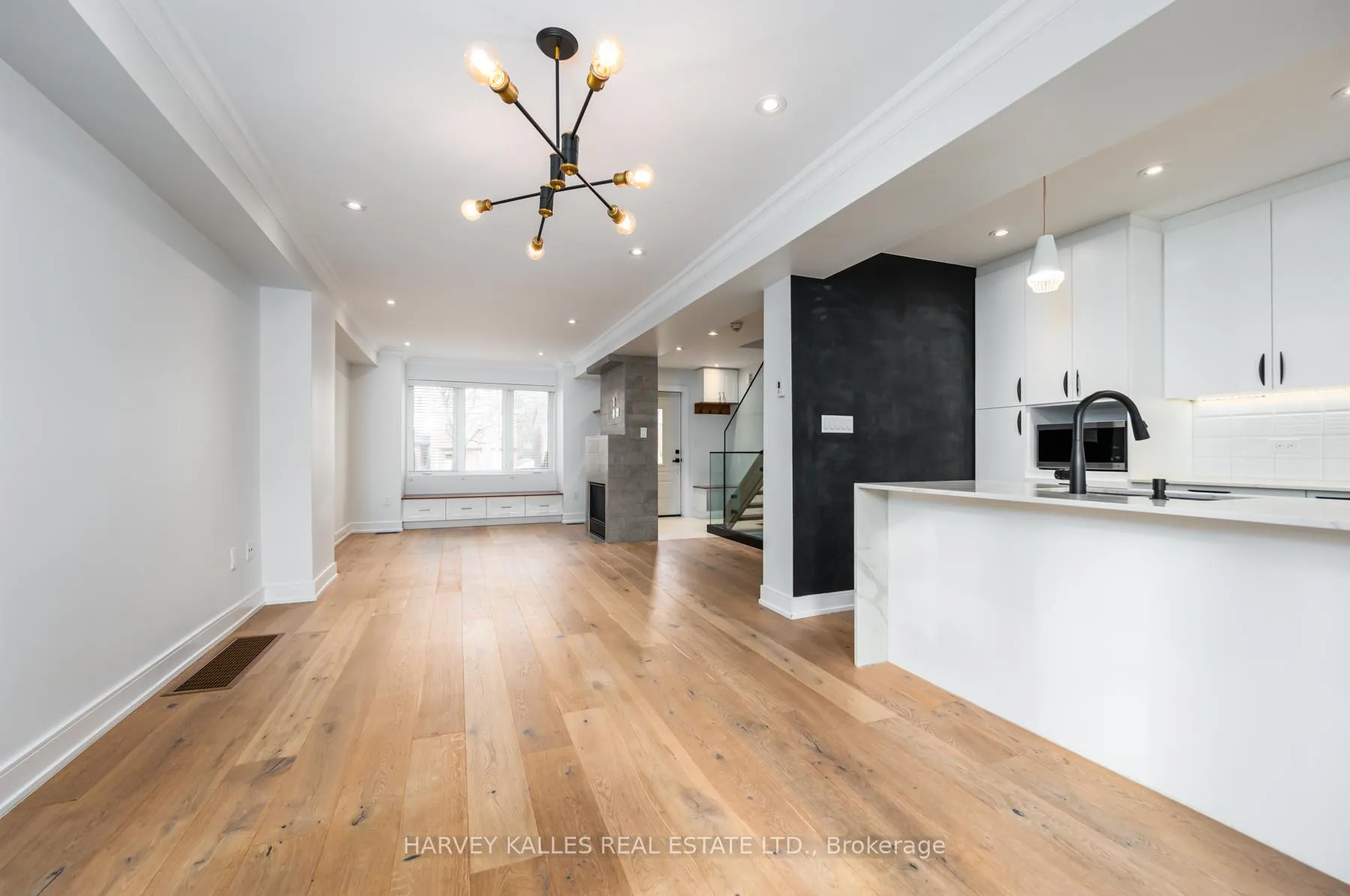 Photo 9 of 175 Lawrence Avenue W, Toronto, Lawrence Park South — HOMEH