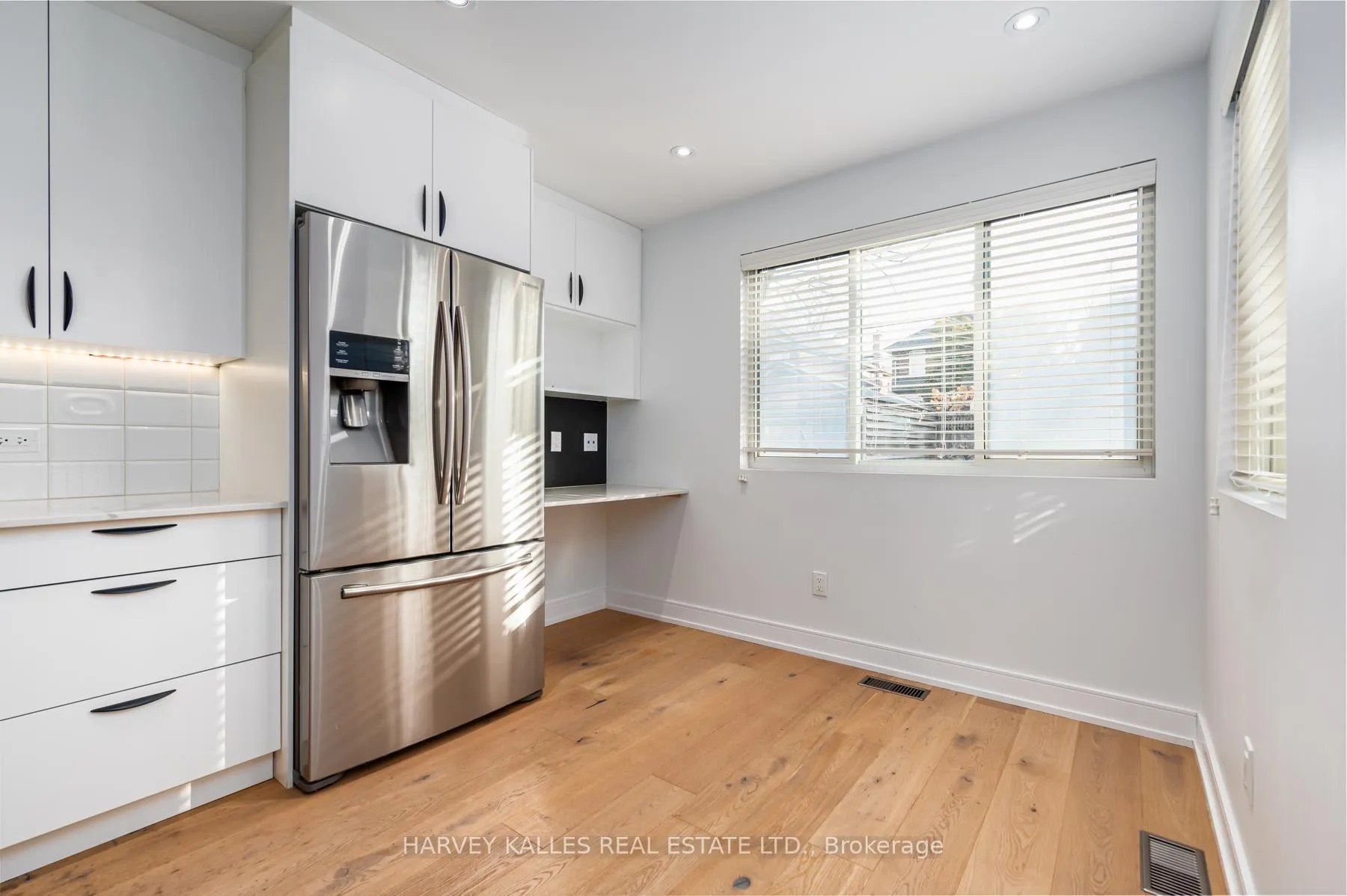 Photo 14 of 175 Lawrence Avenue W, Toronto, Lawrence Park South — HOMEH