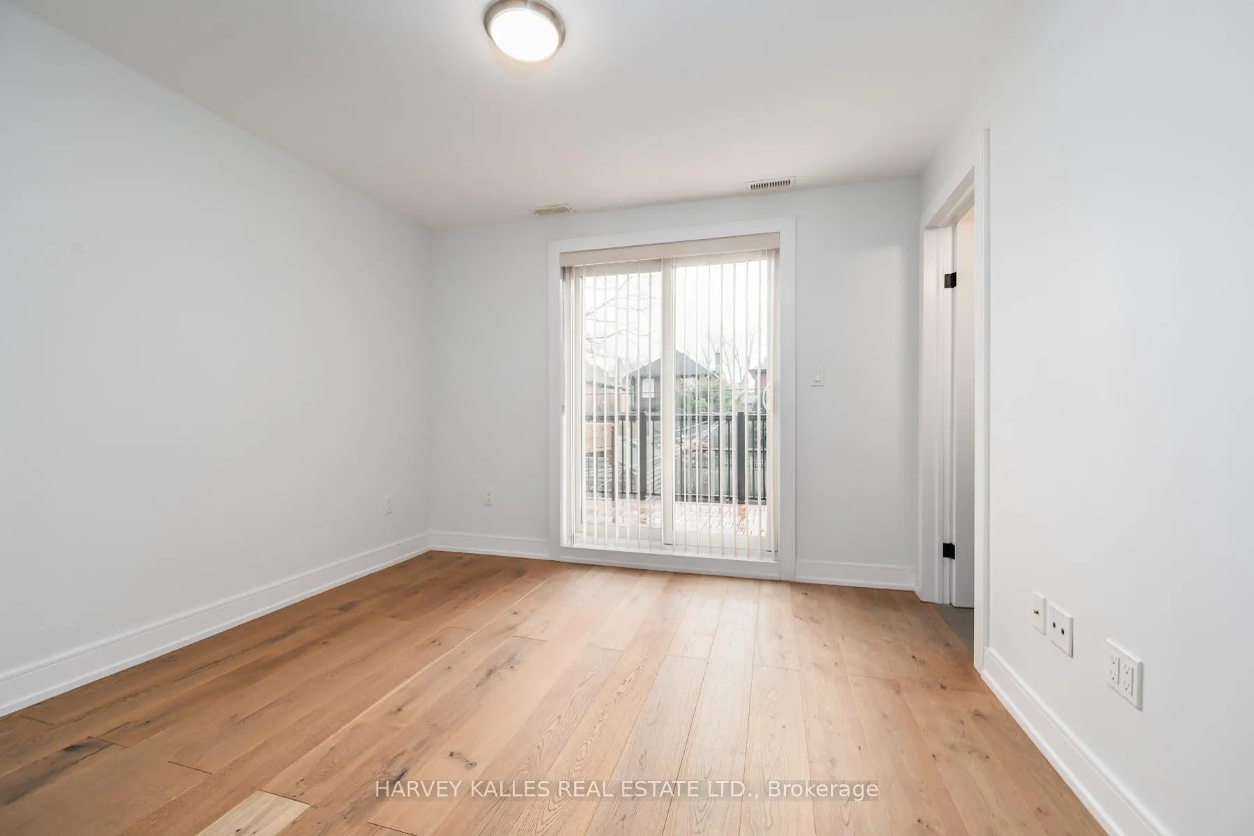 Photo 17 of 175 Lawrence Avenue W, Toronto, Lawrence Park South — HOMEH