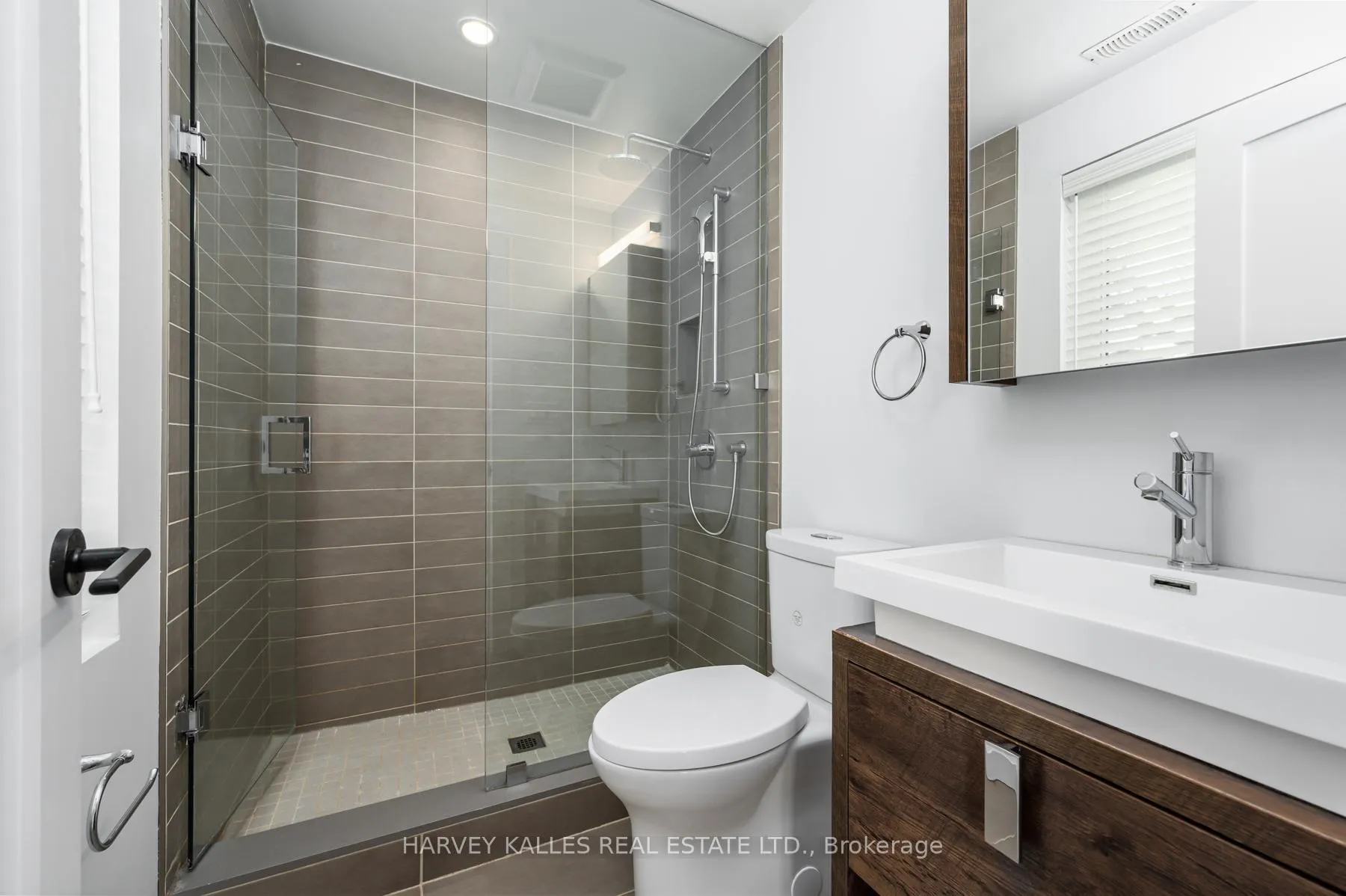 Photo 21 of 175 Lawrence Avenue W, Toronto, Lawrence Park South — HOMEH