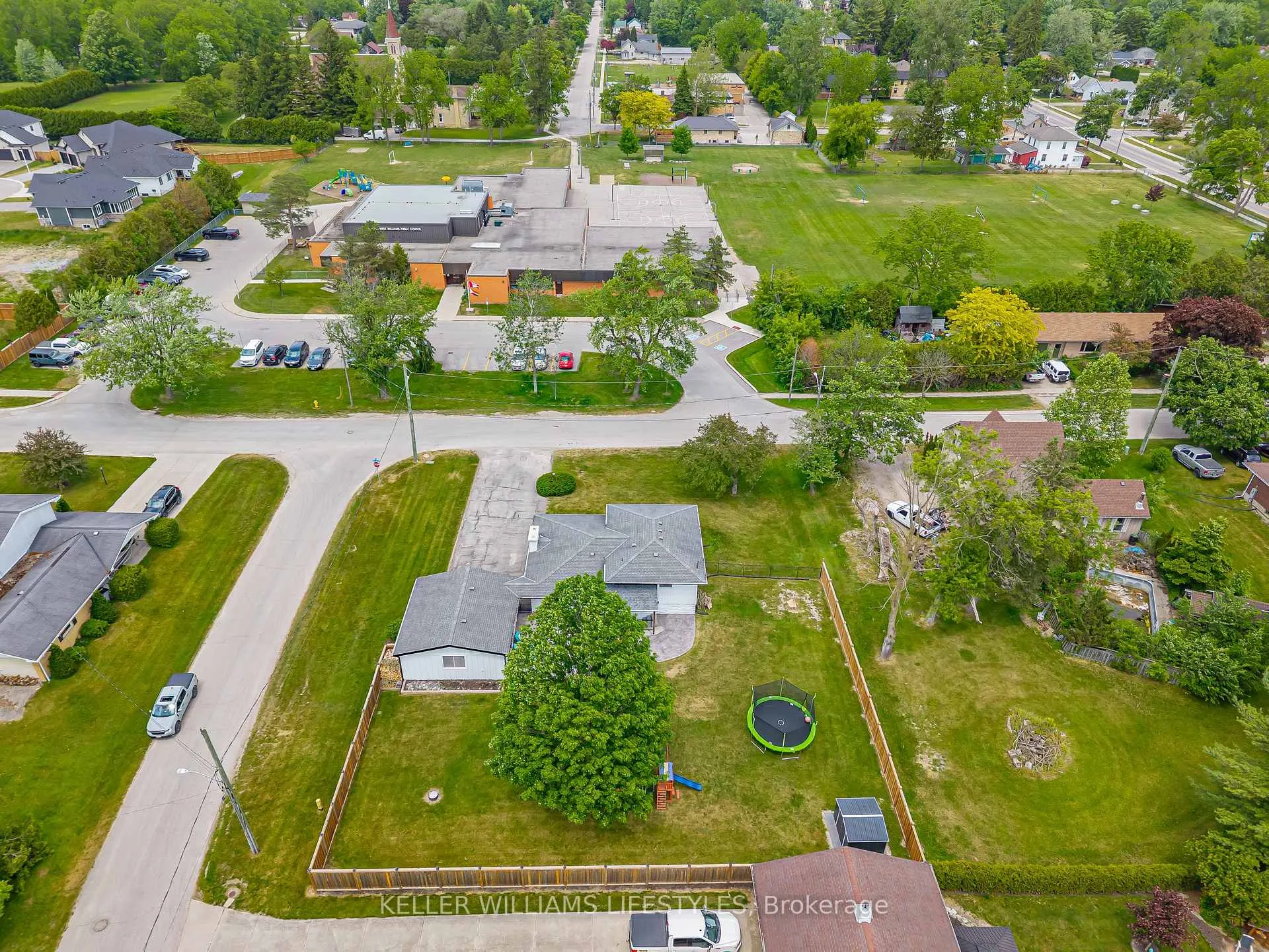 Photo 44 of 167 Mcleod Street, North Middlesex, Parkhill — HOMEH