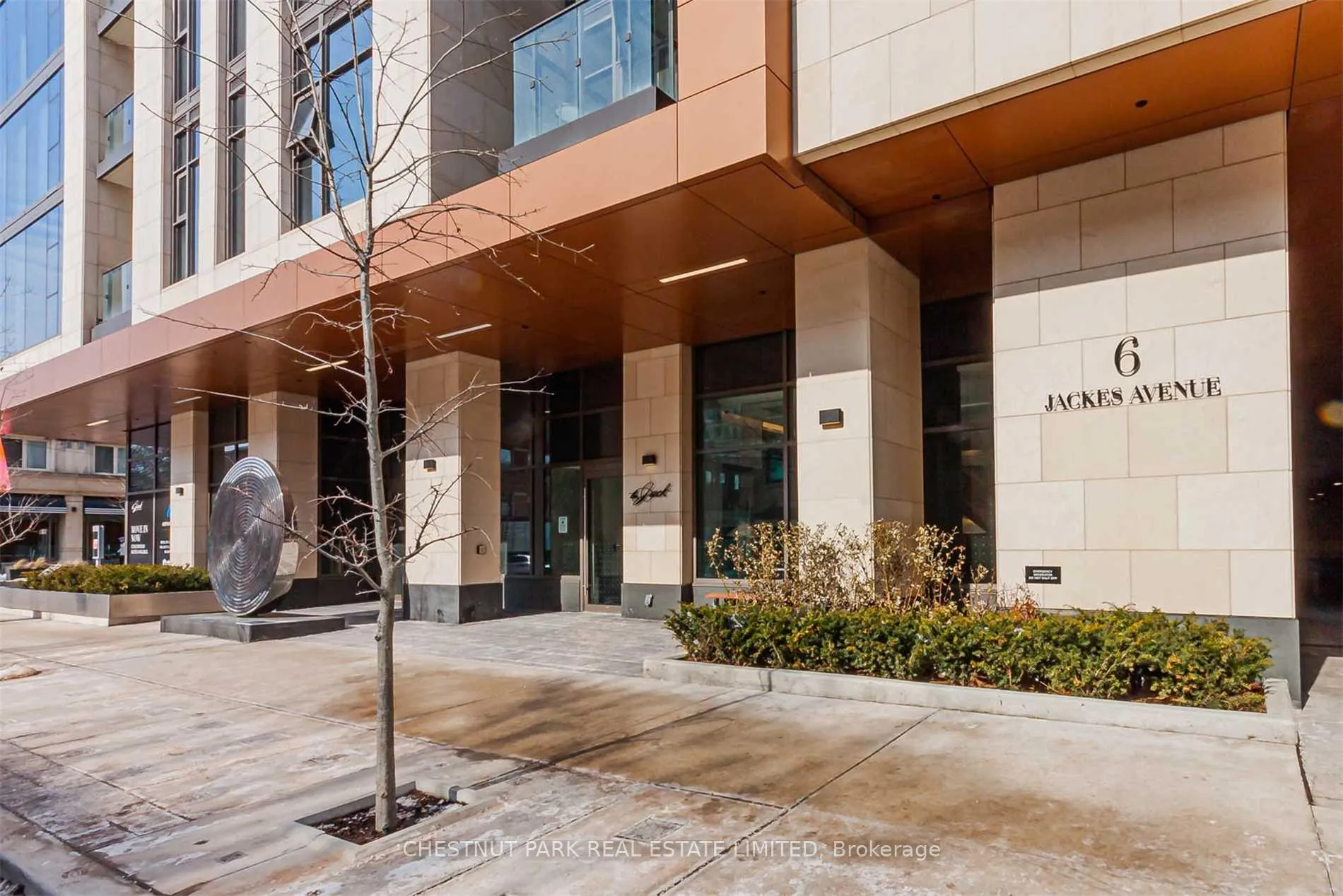 Photo 2 of Unit 405, 6 Jackes Avenue, Toronto, Rosedale-Moore Park — HOMEH