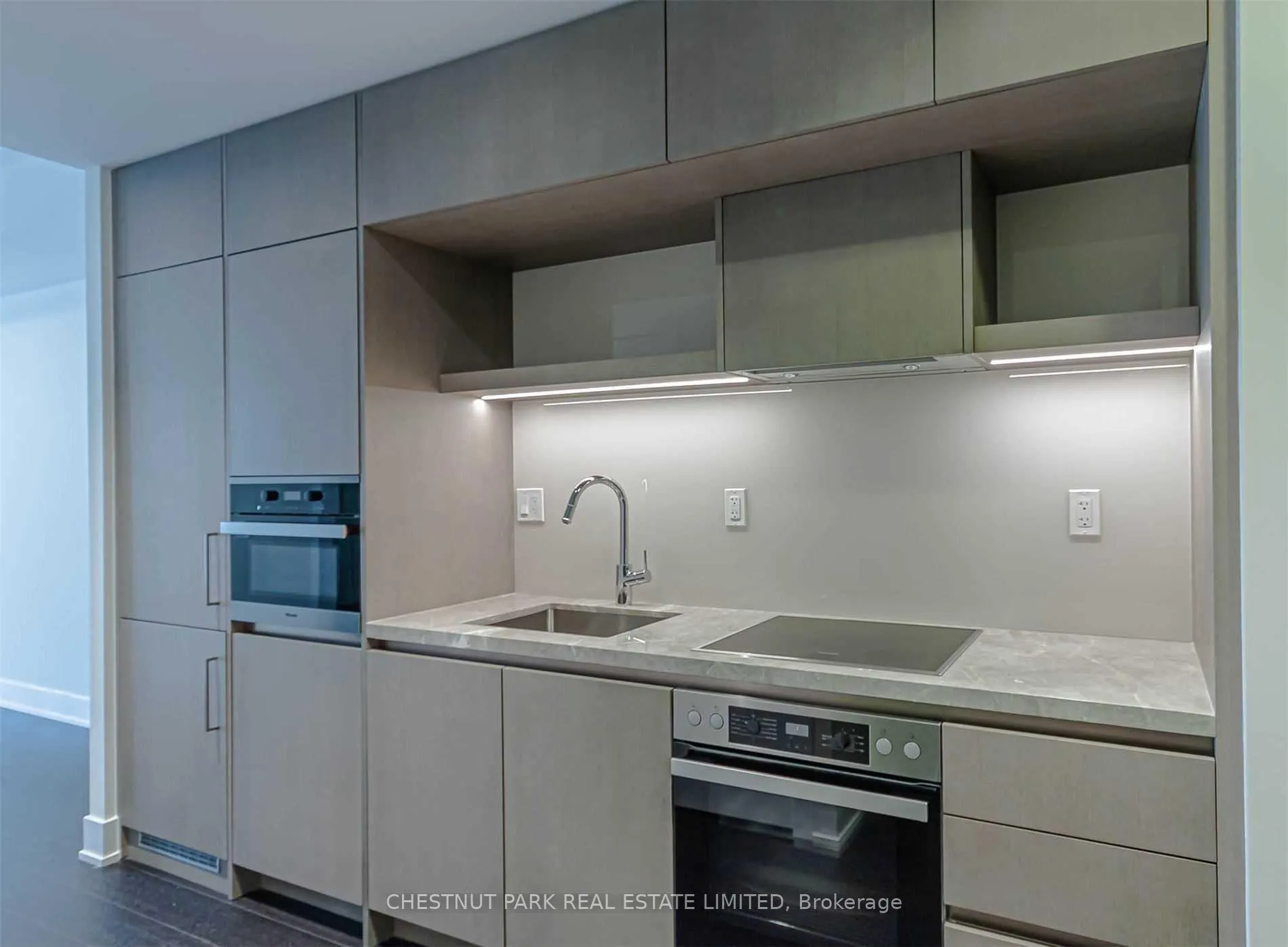 Photo 32 of Unit 405, 6 Jackes Avenue, Toronto, Rosedale-Moore Park — HOMEH