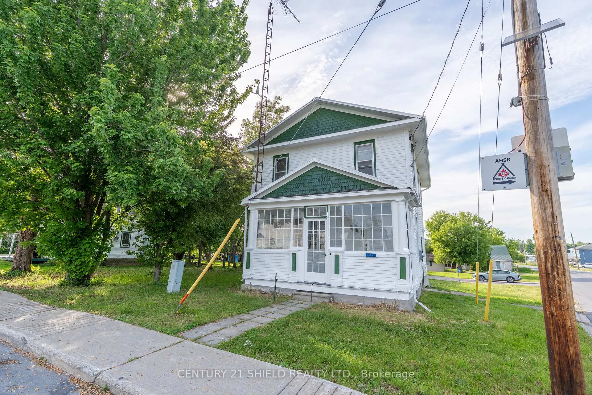 Photo of 18491 Hughie Munro Street