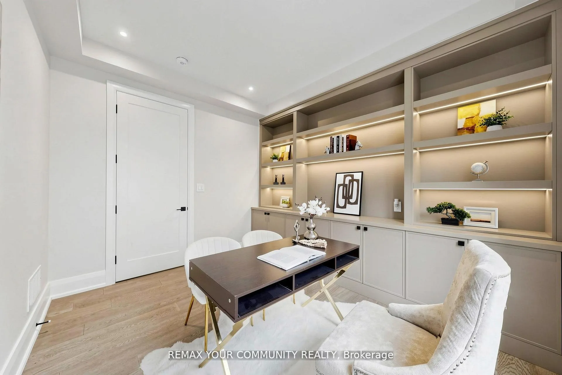 Photo 7 of 97 Ranee Avenue, Toronto, Englemount-Lawrence — HOMEH