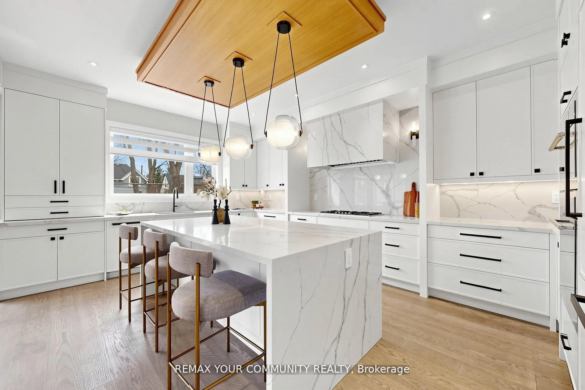 Photo 15 of 97 Ranee Avenue, Toronto, Englemount-Lawrence — HOMEH