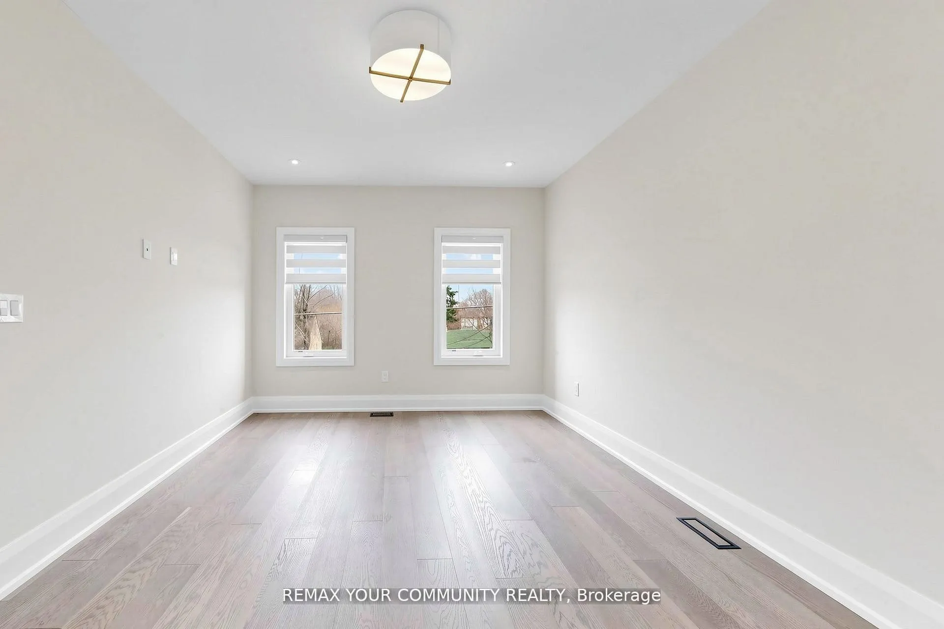 Photo 19 of 97 Ranee Avenue, Toronto, Englemount-Lawrence — HOMEH