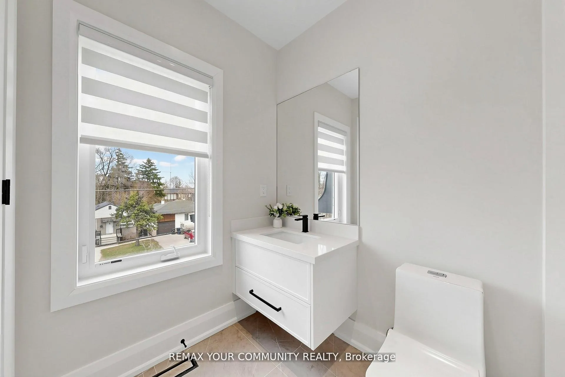 Photo 22 of 97 Ranee Avenue, Toronto, Englemount-Lawrence — HOMEH