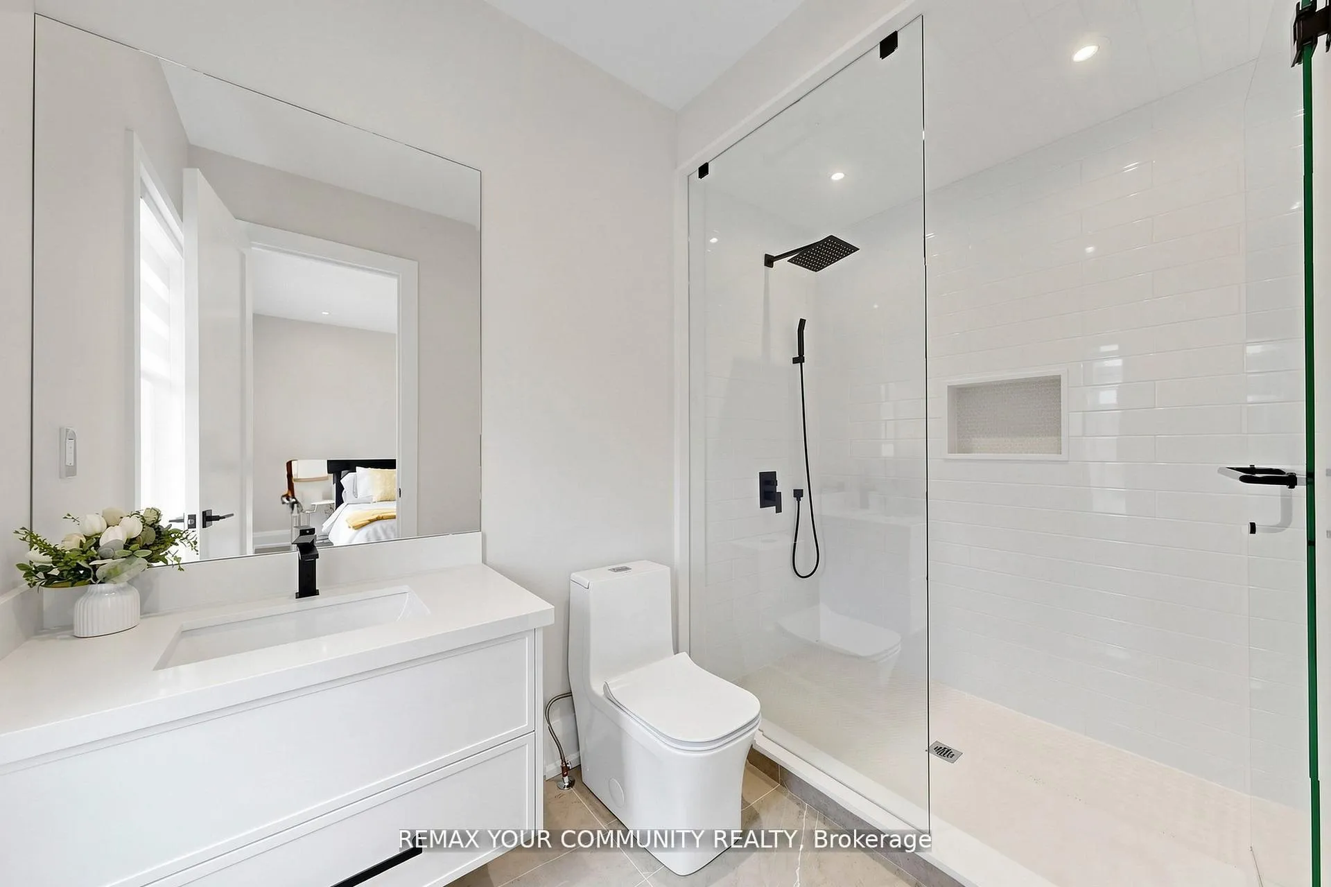 Photo 23 of 97 Ranee Avenue, Toronto, Englemount-Lawrence — HOMEH