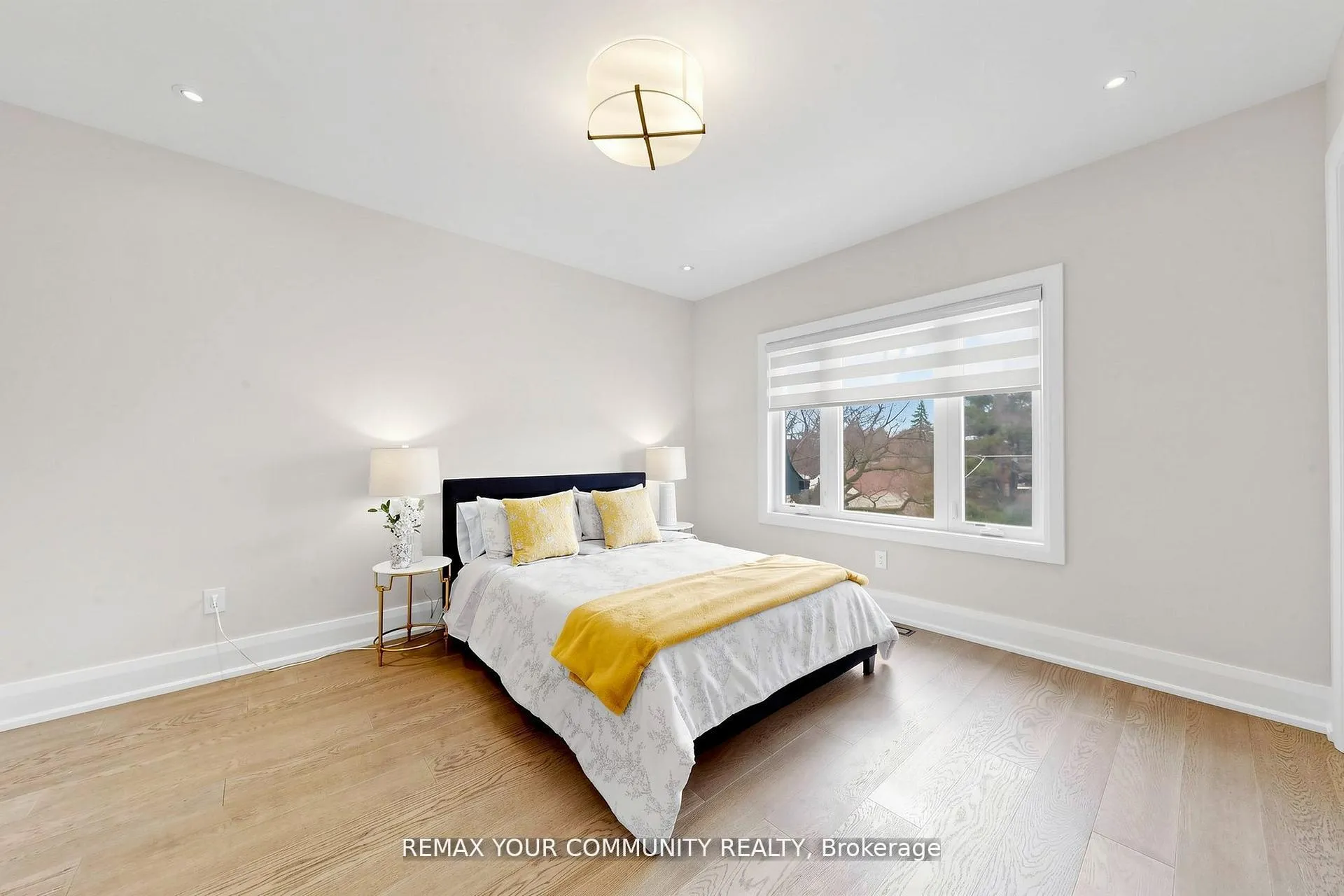Photo 25 of 97 Ranee Avenue, Toronto, Englemount-Lawrence — HOMEH