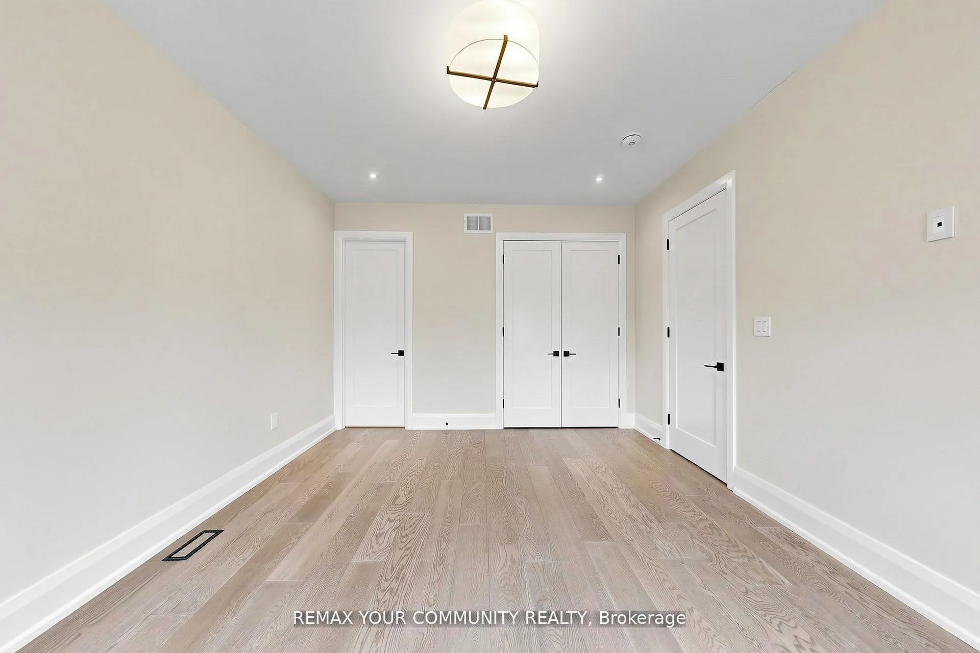 Photo 26 of 97 Ranee Avenue, Toronto, Englemount-Lawrence — HOMEH