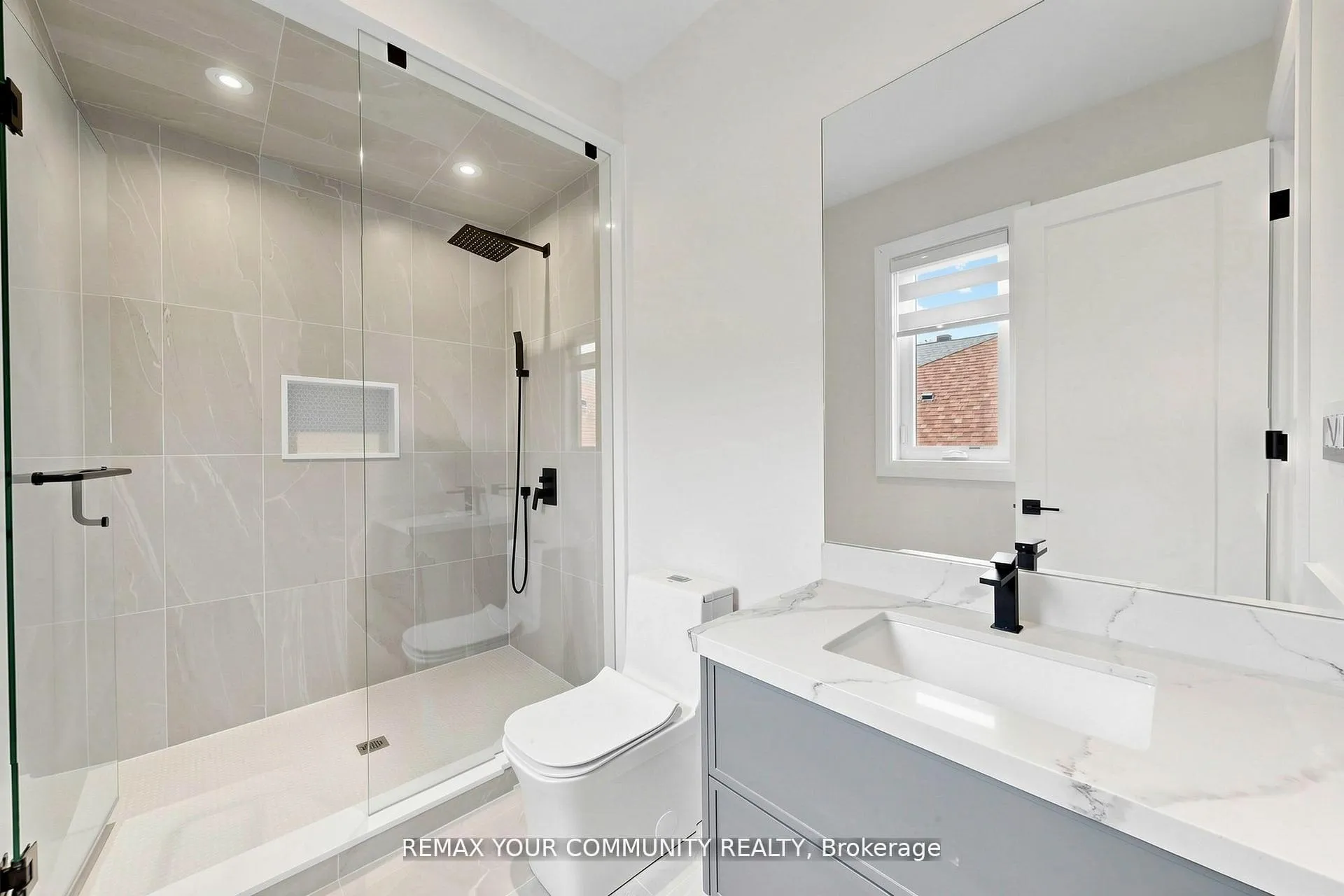 Photo 27 of 97 Ranee Avenue, Toronto, Englemount-Lawrence — HOMEH
