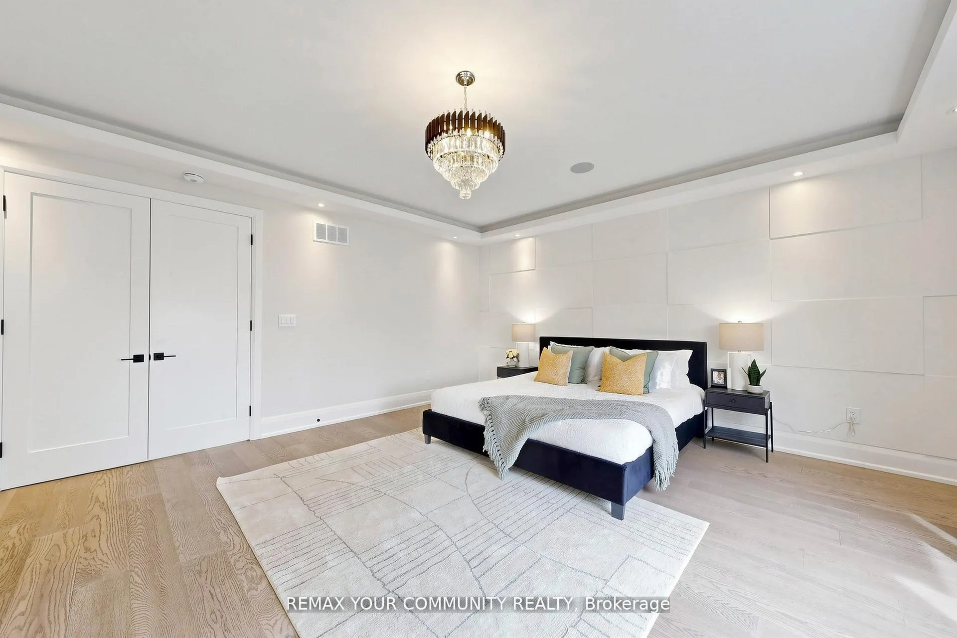 Photo 31 of 97 Ranee Avenue, Toronto, Englemount-Lawrence — HOMEH